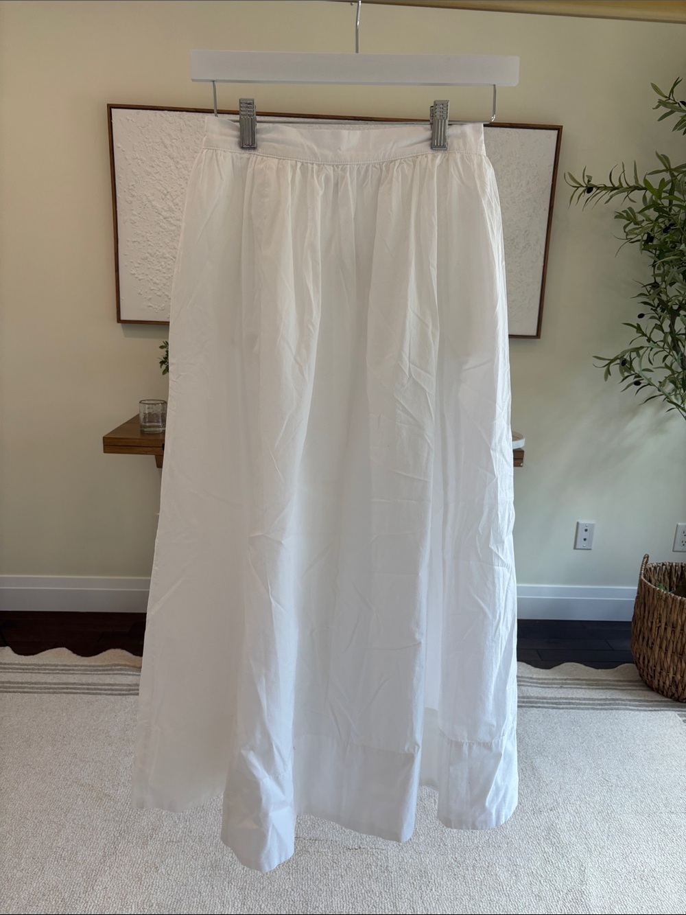 aerie White Maxi Skirt with Flowing Silhouette